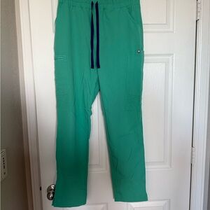 FIGS surgical green high waisted yola pant size S 💚
